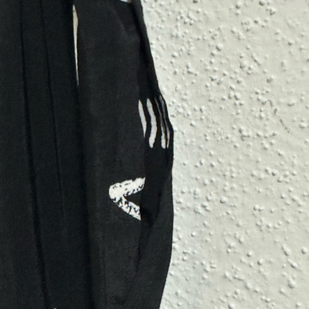 Burke Avenue Black & Cream women’s flowing pants size Medium preowned. - Picture 9 of 10